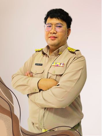 นายรามคำแหง  คำสี